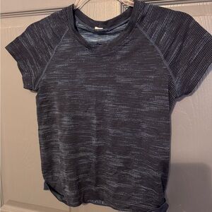 Lululemon cropped Women's swiftly